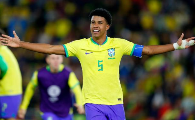 曼联切尔西小将转会传闻解析：安德雷·桑托斯成焦点